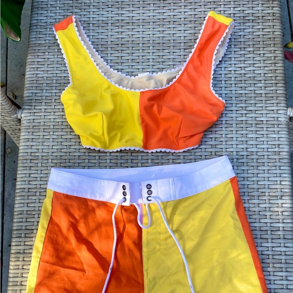 Size 30 waist Hammies board shorts and matching size L swim top - Picture 3 of 10